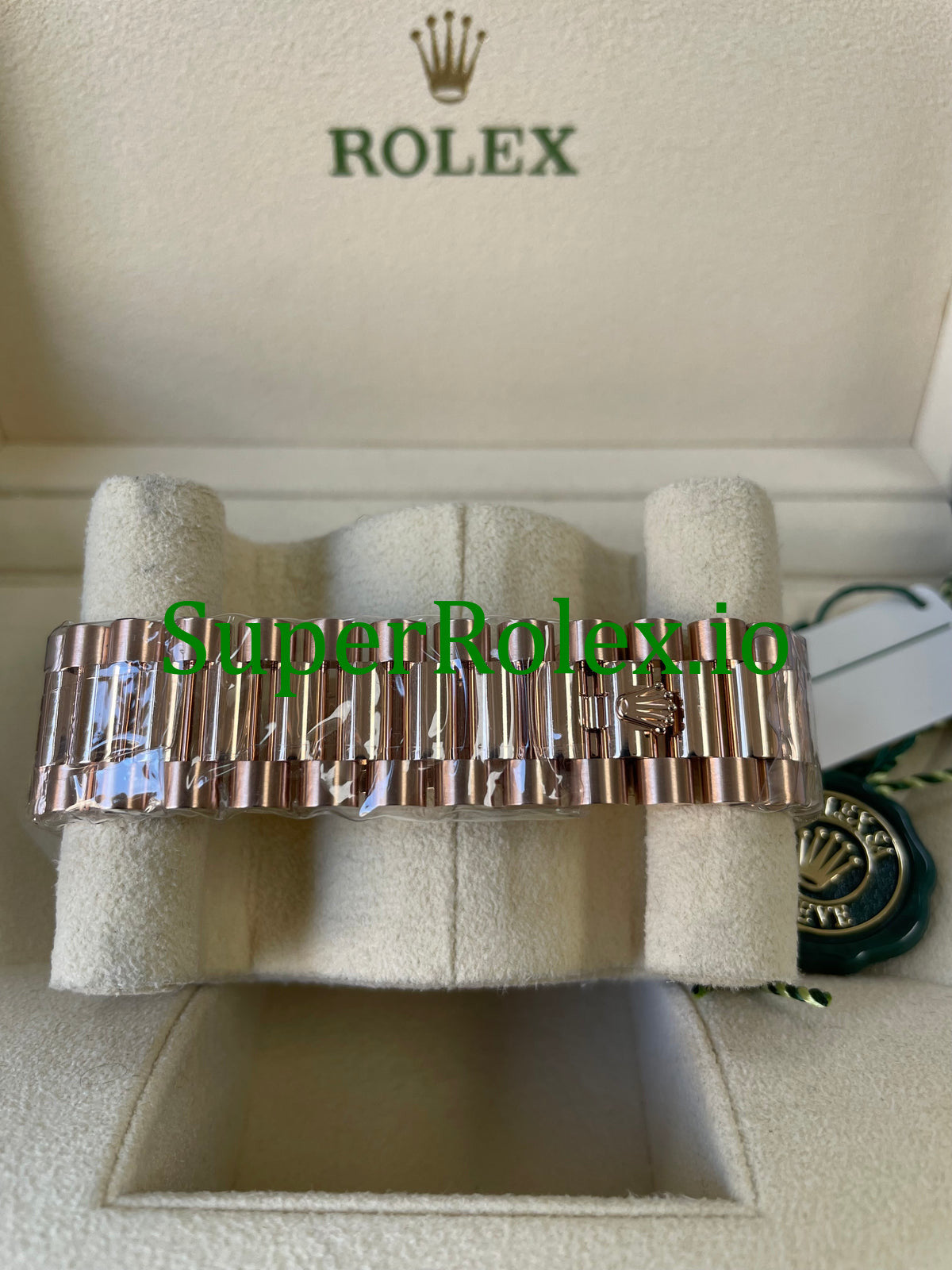 Day-Date 40MM Everose Gold Ref.228235 - Olive Green Roman Dial