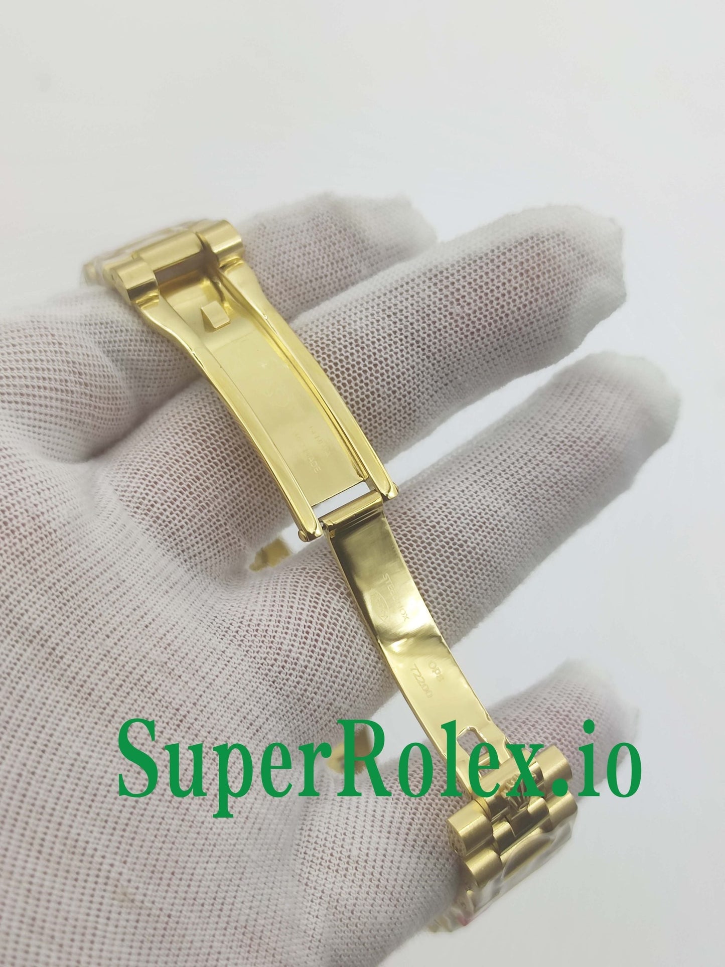 Day-Date 36MM Yellow Gold Silver Diamond Dial Ref.118238