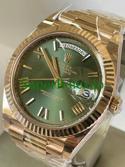 Day-Date 40MM Everose Gold Ref.228235 - Olive Green Roman Dial