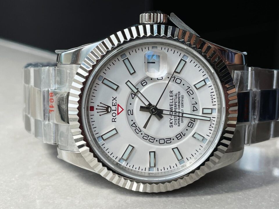 Noob FACTORY 1:1 Sky-Dweller 326934 SS Best Edition White Dial A23J