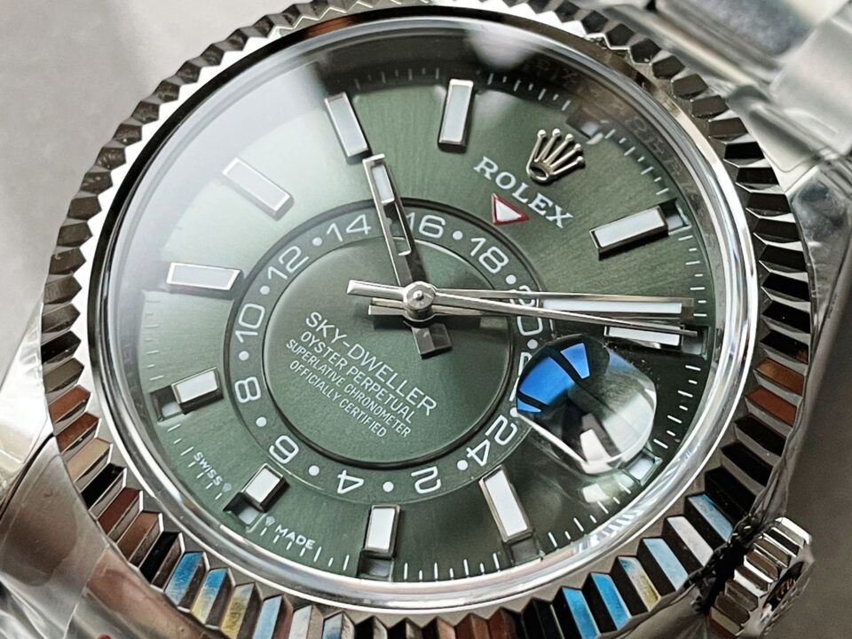 Noob FACTORY 1:1 Sky-Dweller 326935 SS Green Dial