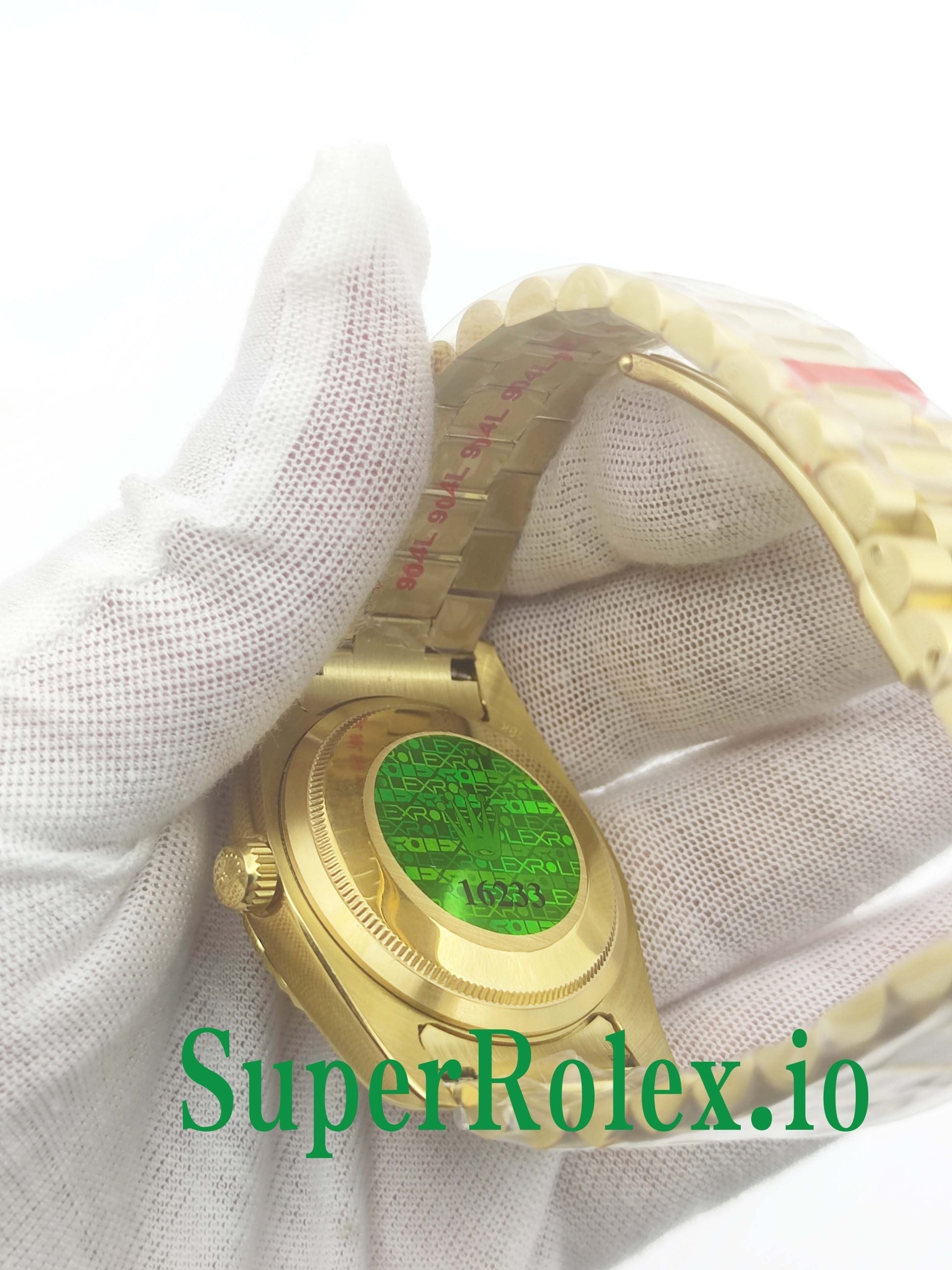 Day-Date 36MM Yellow Gold Silver Diamond Dial Ref.118238