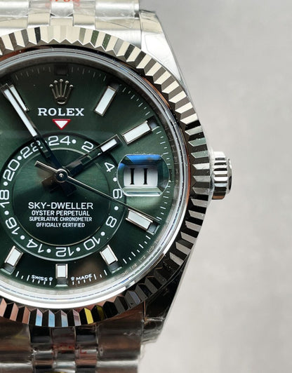 Noob FACTORY 1:1 Sky-Dweller 326935 SS Green Dial