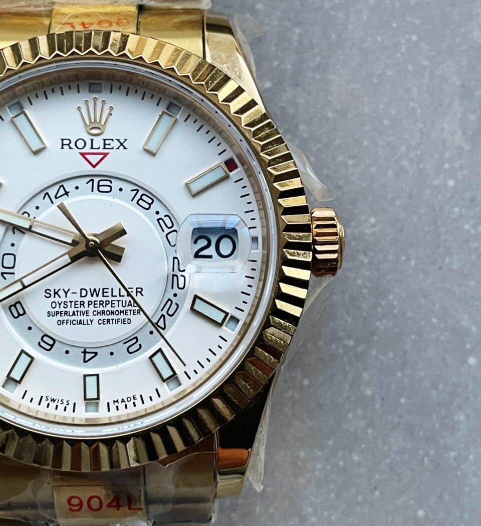 Noob FACTORY 1:1 Skydweller SS/YG Best Edition White Dial A23J