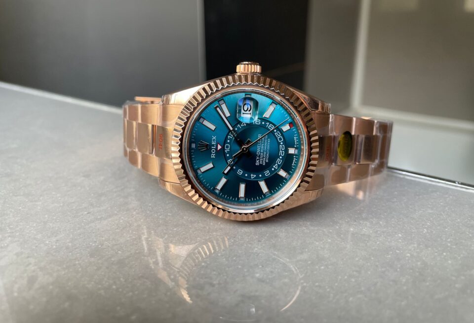 Noob FACTORY 1:1 Sky-Dweller 326935 RG/SS Turquosi Dial