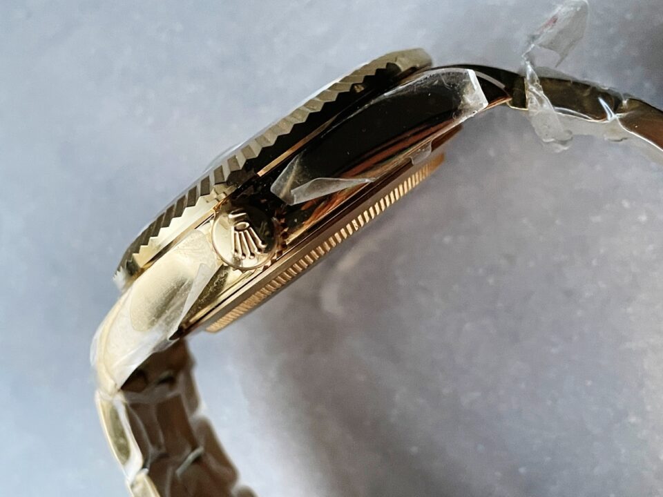 Noob FACTORY 1:1 Skydweller SS/YG Best Edition White Dial A23J