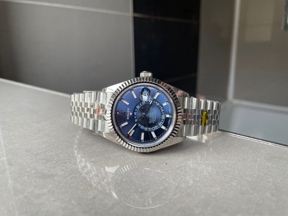 Noob FACTORY 1:1 Sky-Dweller 326935 SS Blue Dial