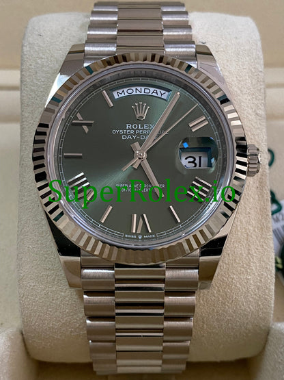 Day-Date 40MM Ref.228239 - Olive Green Bevelled Roman Dial