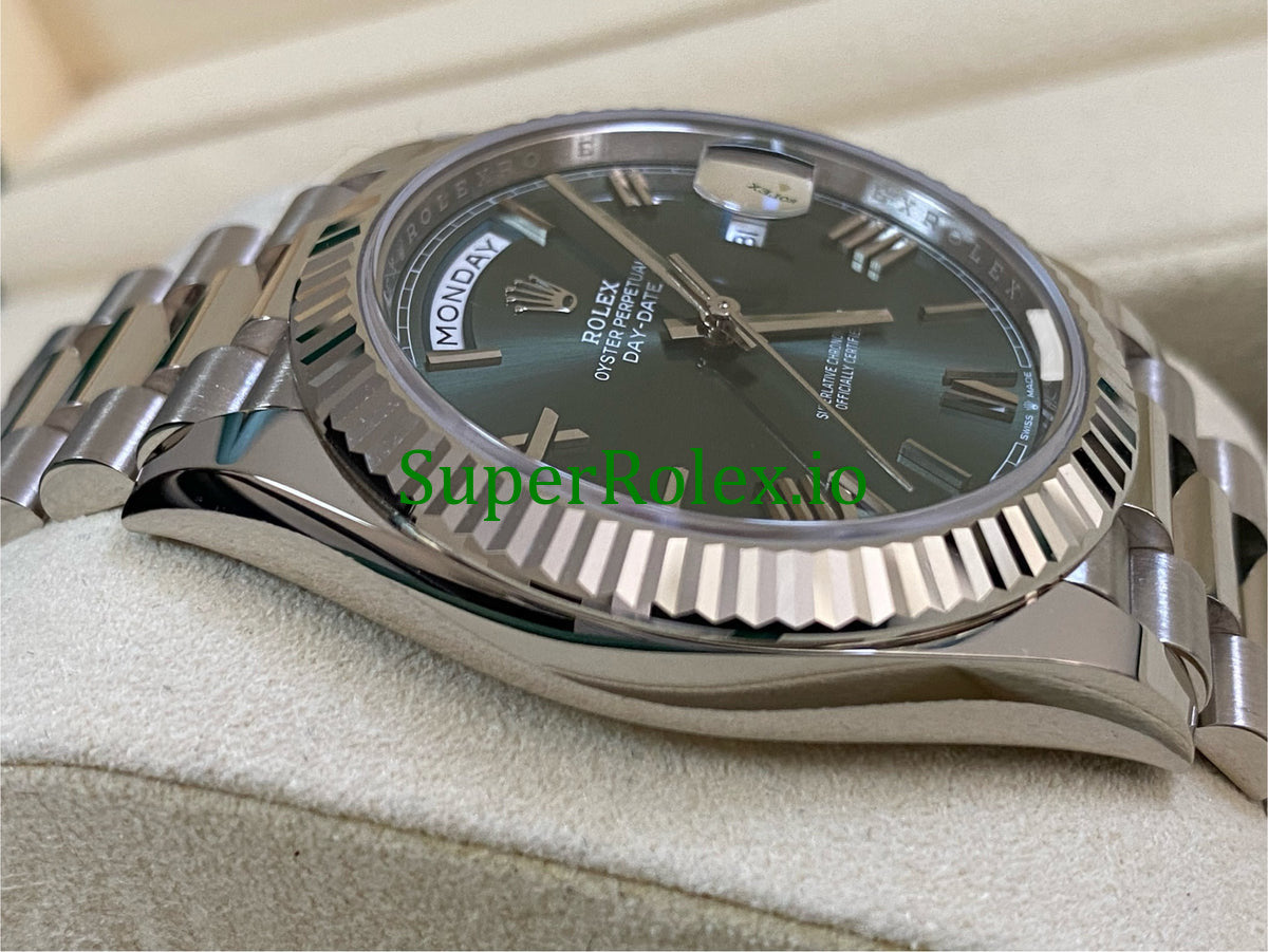 Day-Date 40MM Ref.228239 - Olive Green Bevelled Roman Dial