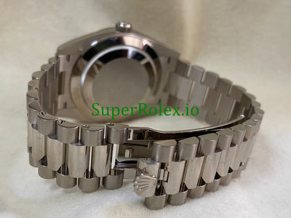 Day-Date 40MM Ref.228239 - Olive Green Bevelled Roman Dial
