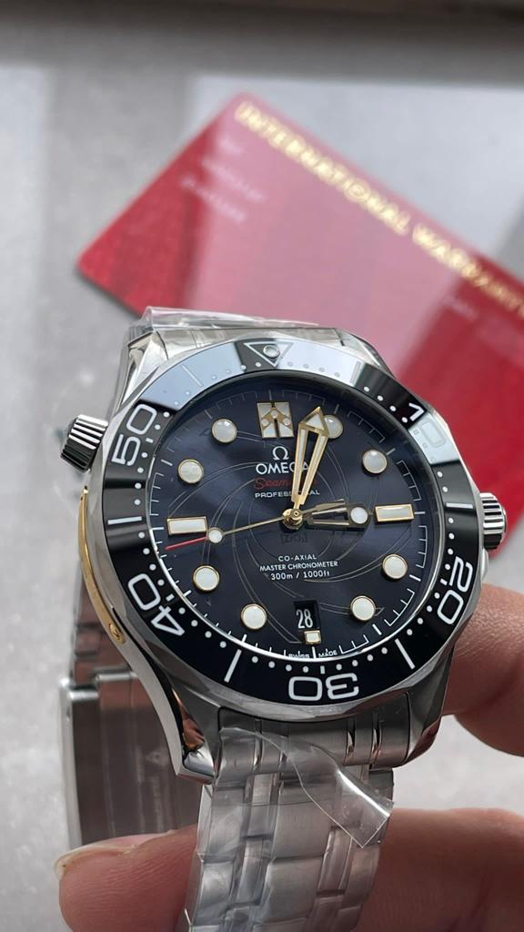 Seamaster Diver 300m Co-Axial Master Chronometer “James Bond 007 ” SS Black Dial on SS Bracelet VSF ORF Asia 8800 50TH ANNIVERSARY