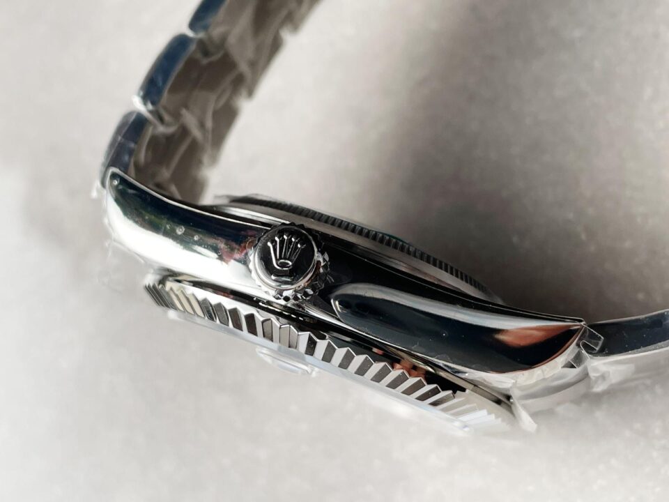 Noob FACTORY 1:1 Sky-Dweller 326934 SS Best Edition Black Dial A23J
