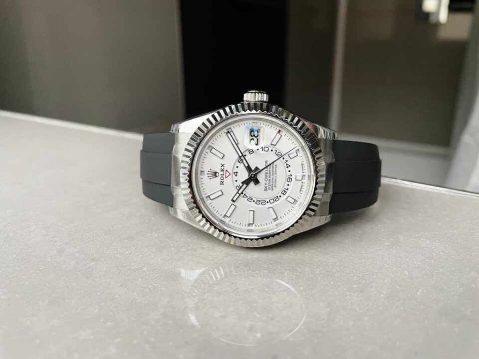 Noob FACTORY 1:1 Sky-Dweller 326934 904L SS Noob 1:1 Best Edition White Dial Asian 23J to 9001