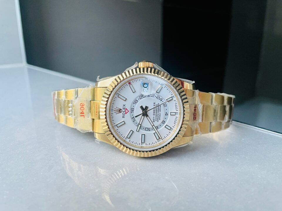 Noob FACTORY 1:1 Skydweller SS/YG Best Edition White Dial A23J