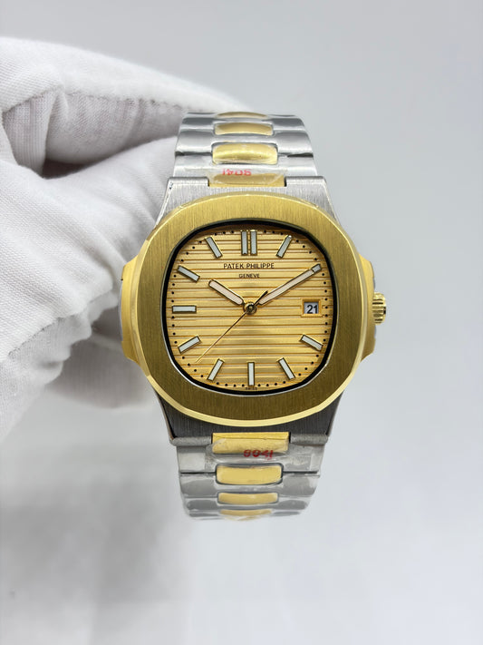 Patek Philippe Nautilus 4700/1-40 MM