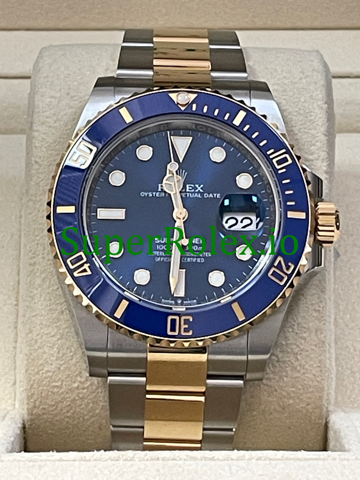 Submariner Date 41mm Steel and Yellow Gold 126613LB