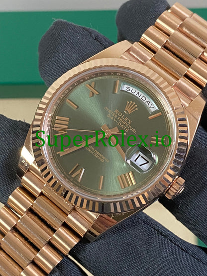 Day-Date 40MM Everose Gold Ref.228235 Olive Green Roman Dial