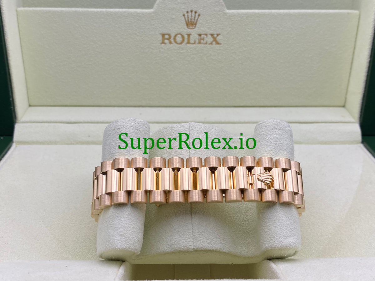 Day-Date 36MM Yellow Gold Champagne Index Dial Ref.118238