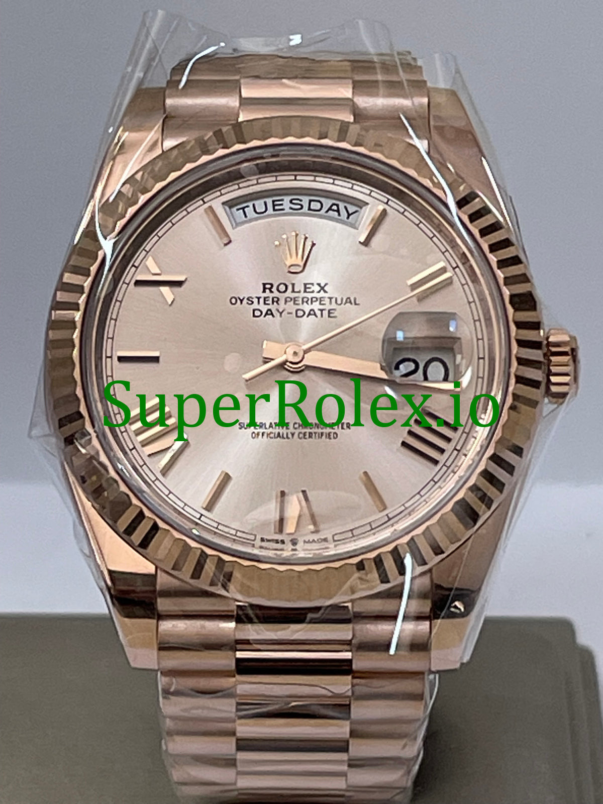Day-Date 40 Everose Gold Ref.228235 Sundust Bevelled Roman Dial