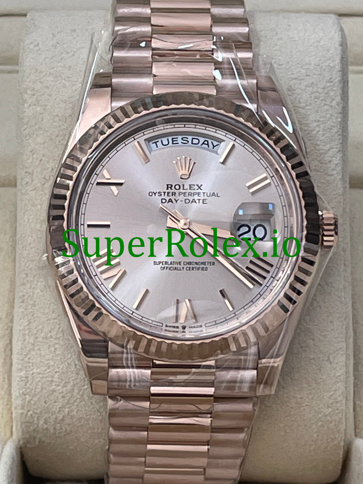 Day-Date 40 Everose Gold Ref.228235 Sundust Bevelled Roman Dial