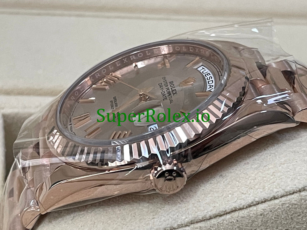 Day-Date 40 Everose Gold Ref.228235 Sundust Bevelled Roman Dial