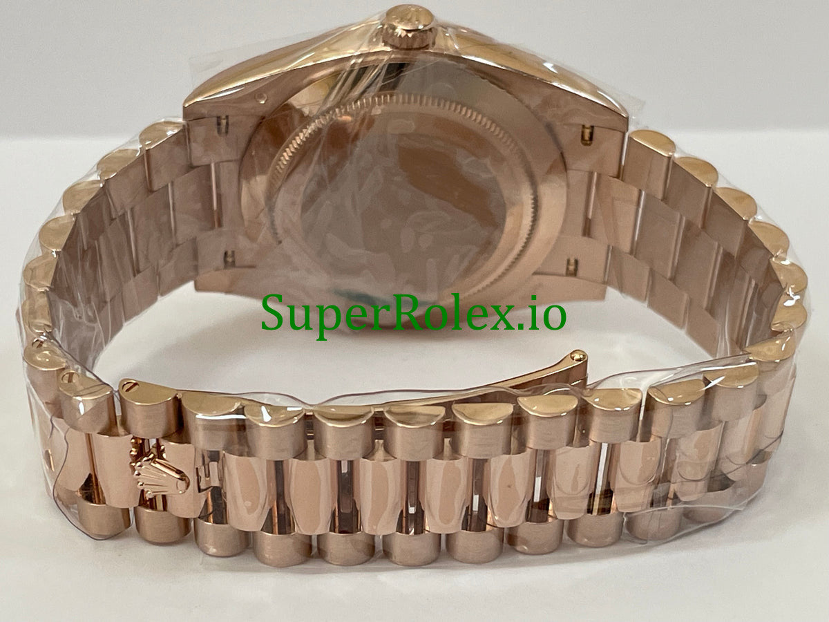 Day-Date 40 Everose Gold Ref.228235 Sundust Bevelled Roman Dial