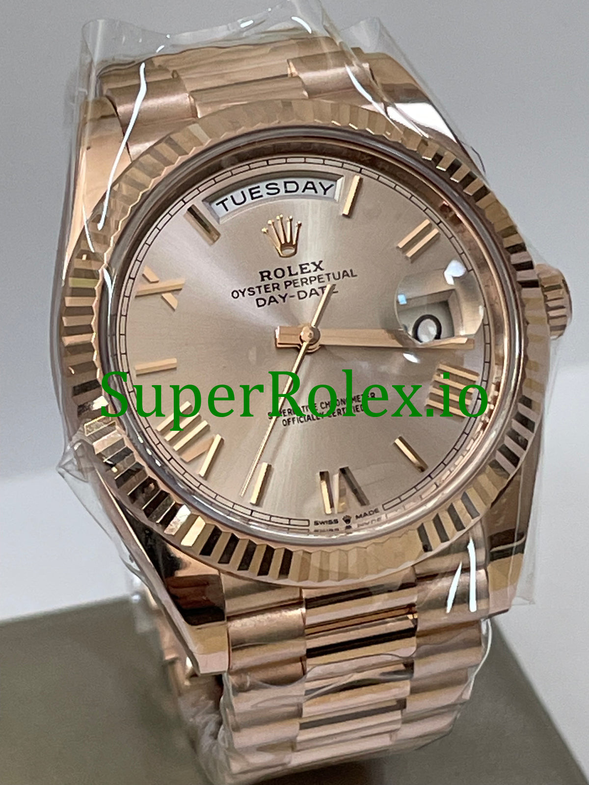 Day-Date 40 Everose Gold Ref.228235 Sundust Bevelled Roman Dial