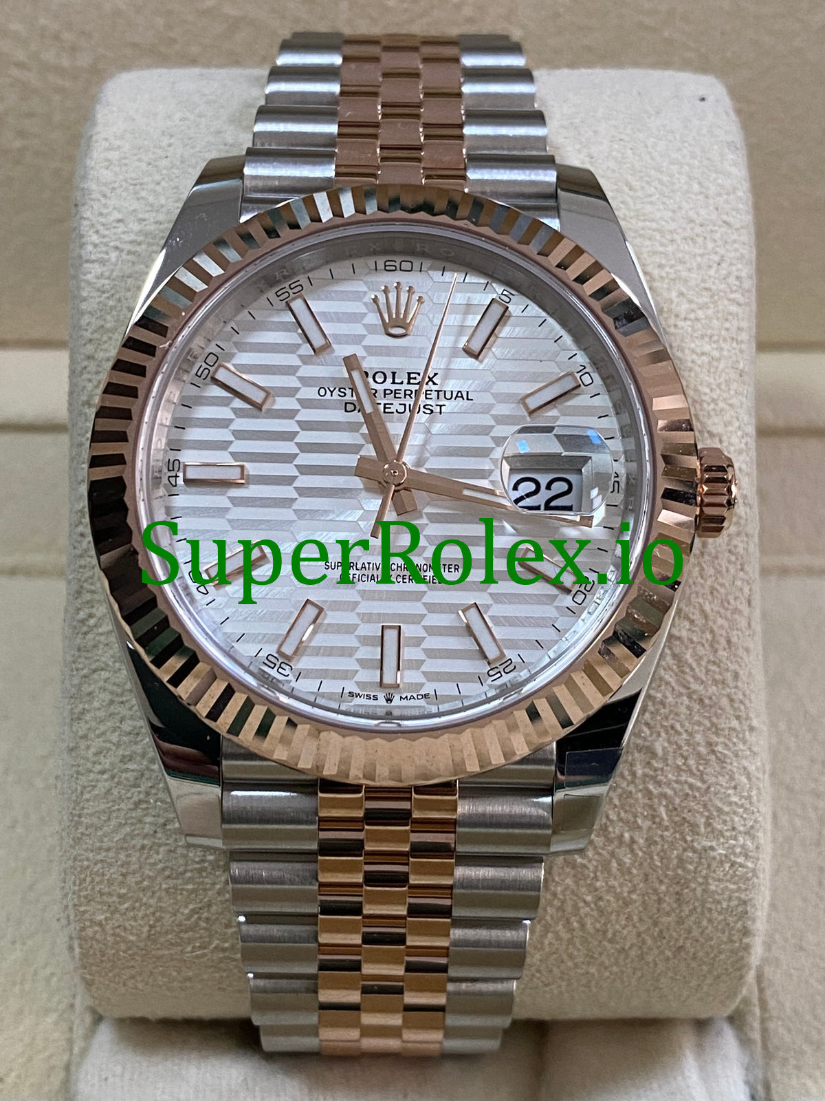 Datejust 41 Steel and Everose Gold Silver Fluted-Motif Dial Ref.126331