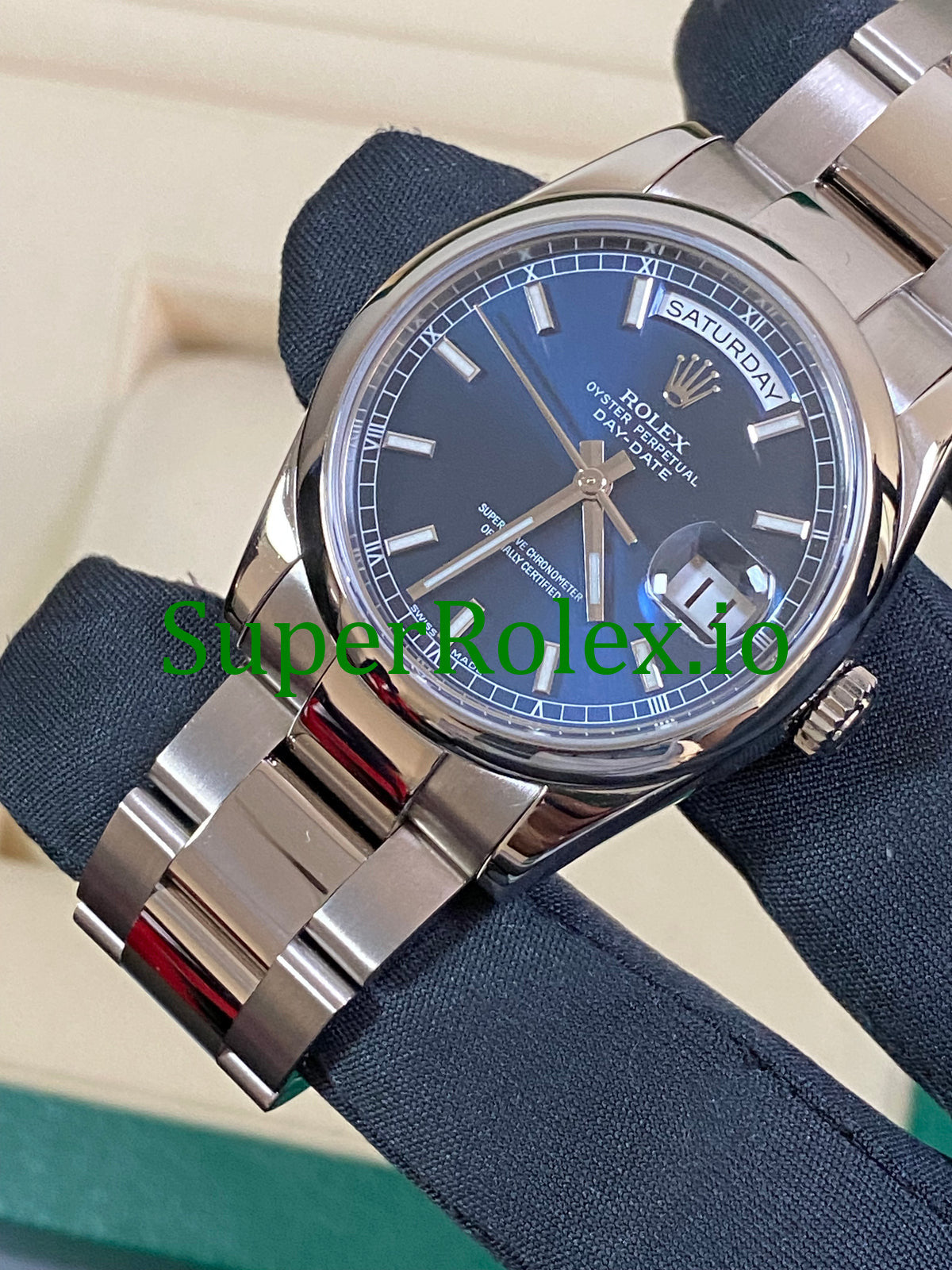 Day-Date 36MM White Gold Blue Index Dial Ref.118209