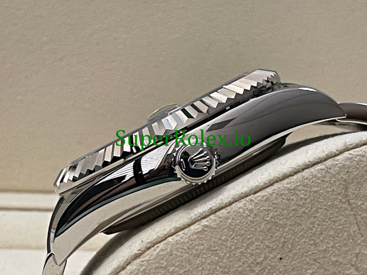 Sky-Dweller White Rolesor Ref.326934 - Blue Dial