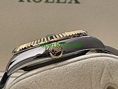 Sky-Dweller Yellow Rolesor Ref.326933- Black Index Dial