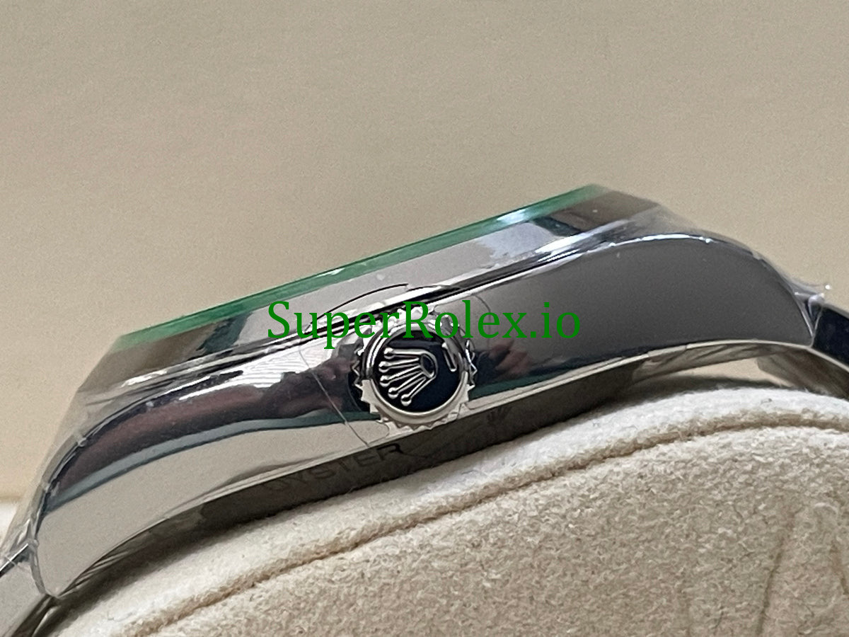 Milgauss 40MM Blue Dial Ref.116400GV - Green Crystal