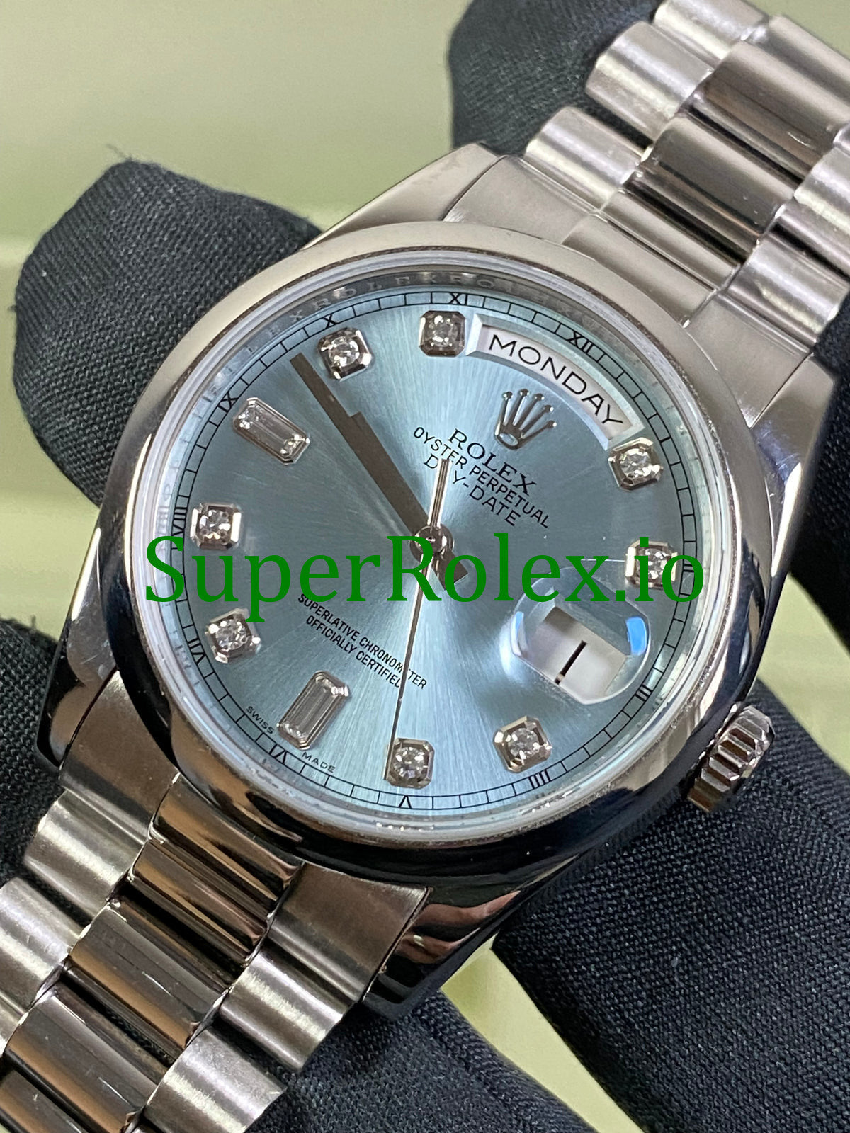 Platinum Day-Date 36MM Ice Blue Diamond Dial Ref.118206