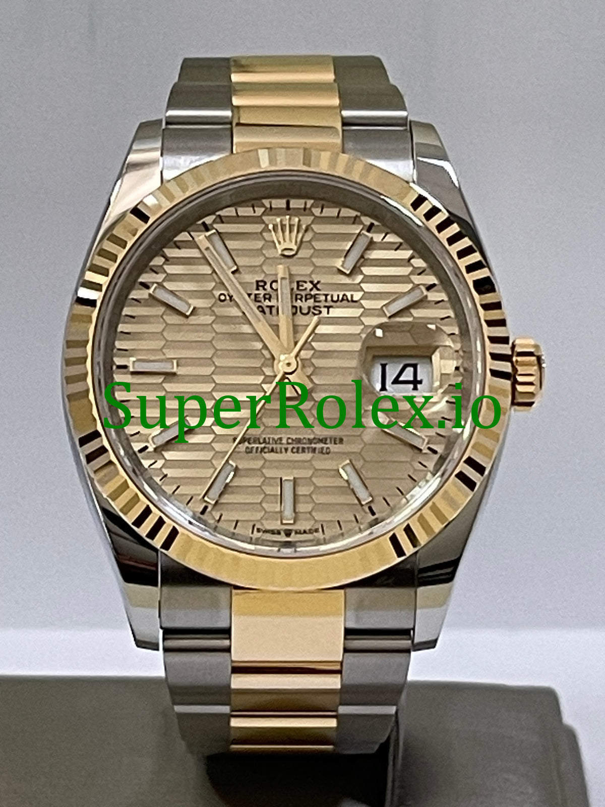 Datejust 36 Yellow Gold Golden Motif Dial Ref.126233